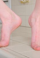 Alyssa Rose Footfetish, Alyssa Rose (aly015) ATK Galleria: Alyssa Rose (Alyssa Rose Footfetish)