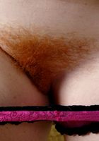Amber in young and hairy, Amber (amb033) ATK Natural & Hairy: Amber (Amber in young and hairy)