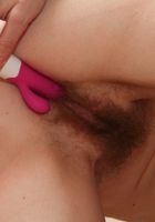 Ariadna Moon in hairy fun, Ariadna Moon (ari042) ATK Natural & Hairy: Ariadna Moon (Ariadna Moon in hairy fun)