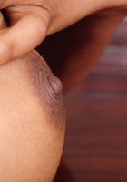 Black model Essence take off her bra and panties, Essence (ess004) ATK Exotics: Essence (Black model Essence take off her bra and panties)