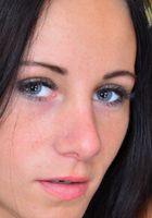 Horny babe Eveline teases and makes her pussy gape, Eveline Neill (eve040) ATK Galleria: Eveline Neill (Horny babe Eveline teases and makes her pussy gape)