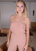 Hannah Hawthorne in footfetish, Hannah Hawthorne (han030) ATK Petites: Hannah Hawthorne (Hannah Hawthorne in footfetish)