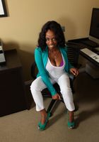 Ebony Honey spreads her ass, Amber Cream (hon017) ATK Exotics: Amber Cream (Ebony Honey spreads her ass)