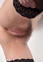 Honey Suckle in young and hairy, Honey Suckle (hon019) ATK Natural & Hairy: Honey Suckle (Honey Suckle in young and hairy)