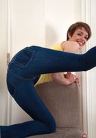 Hairy MILF Maria strips off her jean, Maria (mar395) ATK Archives: Maria (Hairy MILF Maria strips off her jean)