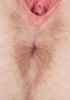 ATK Natural & Hairy: Niki Snow (Niki Snow in hairy fun)