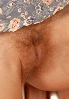 Petty spreads her pussy, Petty (pet056) ATK Archives: Petty (Petty spreads her pussy)