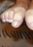 Naughty babe Sabrina loves to tease with her sexy feet, Sabrina (sab016) ATK Archives: Sabrina (Naughty babe Sabrina loves to tease with her sexy feet)